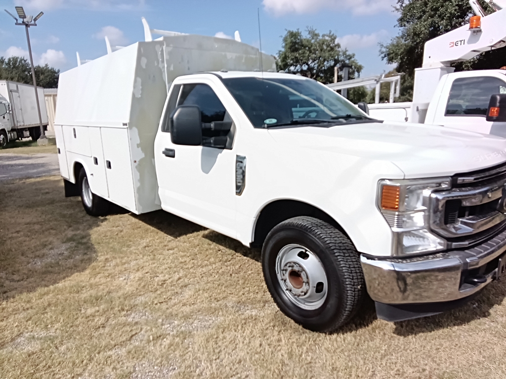 2021 Ford F-350 Super Duty Chassis Cab