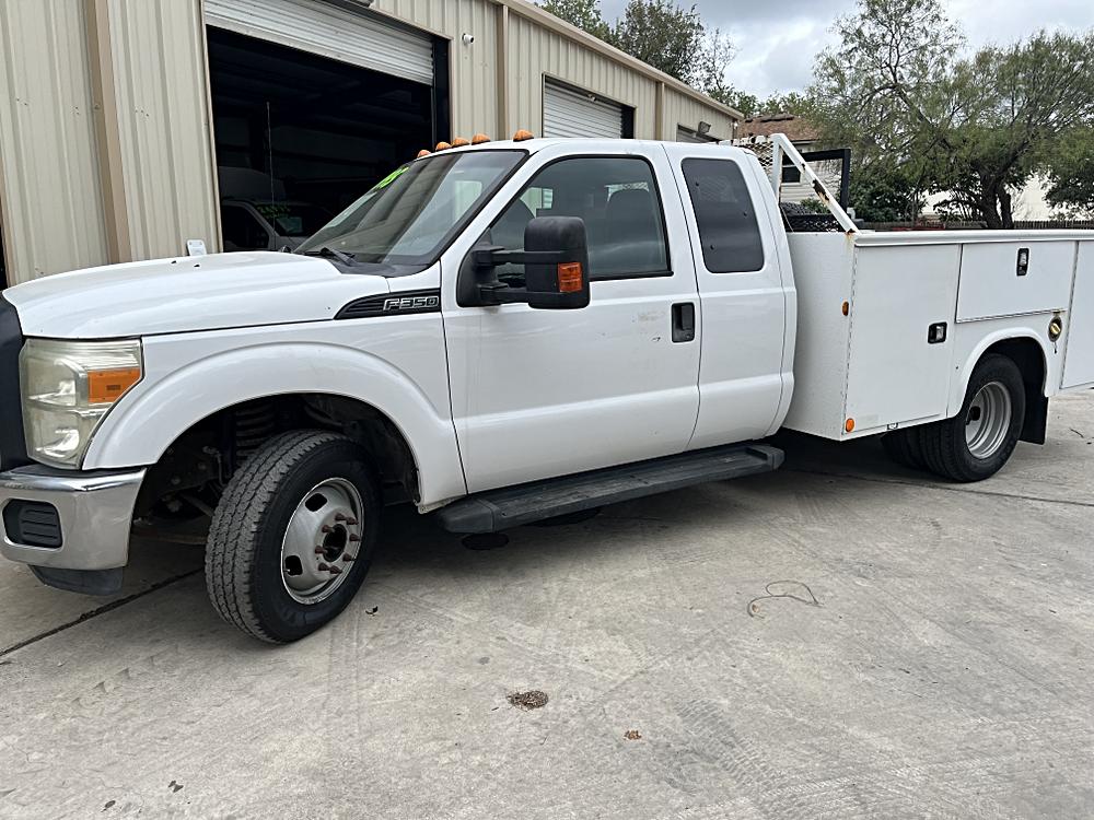 2016 Ford F-350 Super Duty Chassis Cab