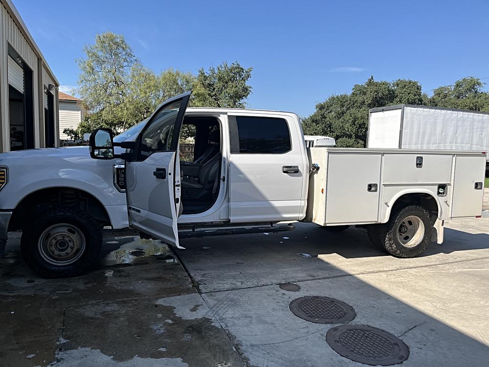 2019 Ford F-350 Super Duty Chassis Cab