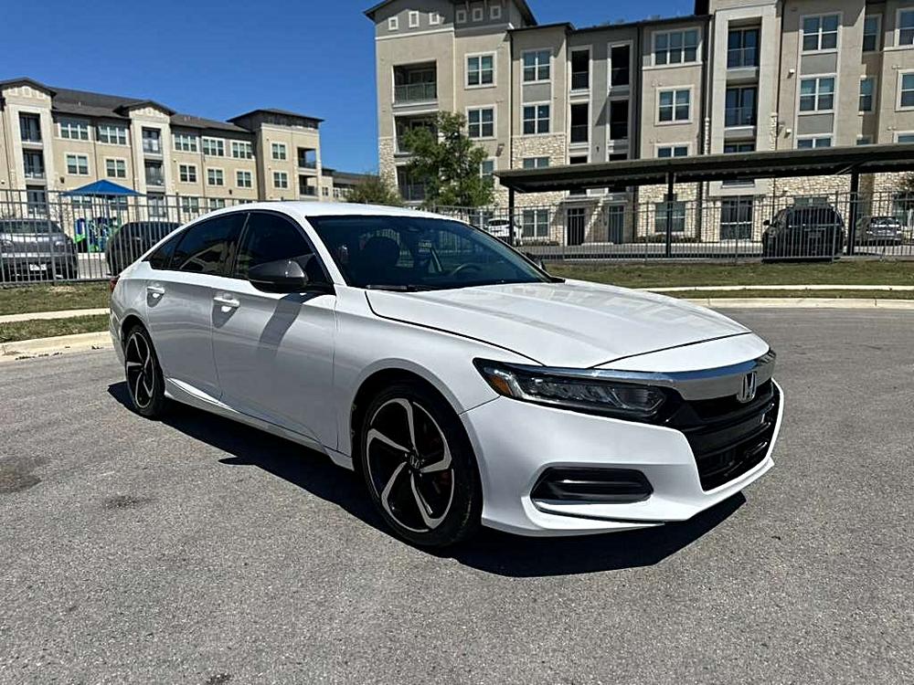 2018 Honda Accord LX - Photo 6
