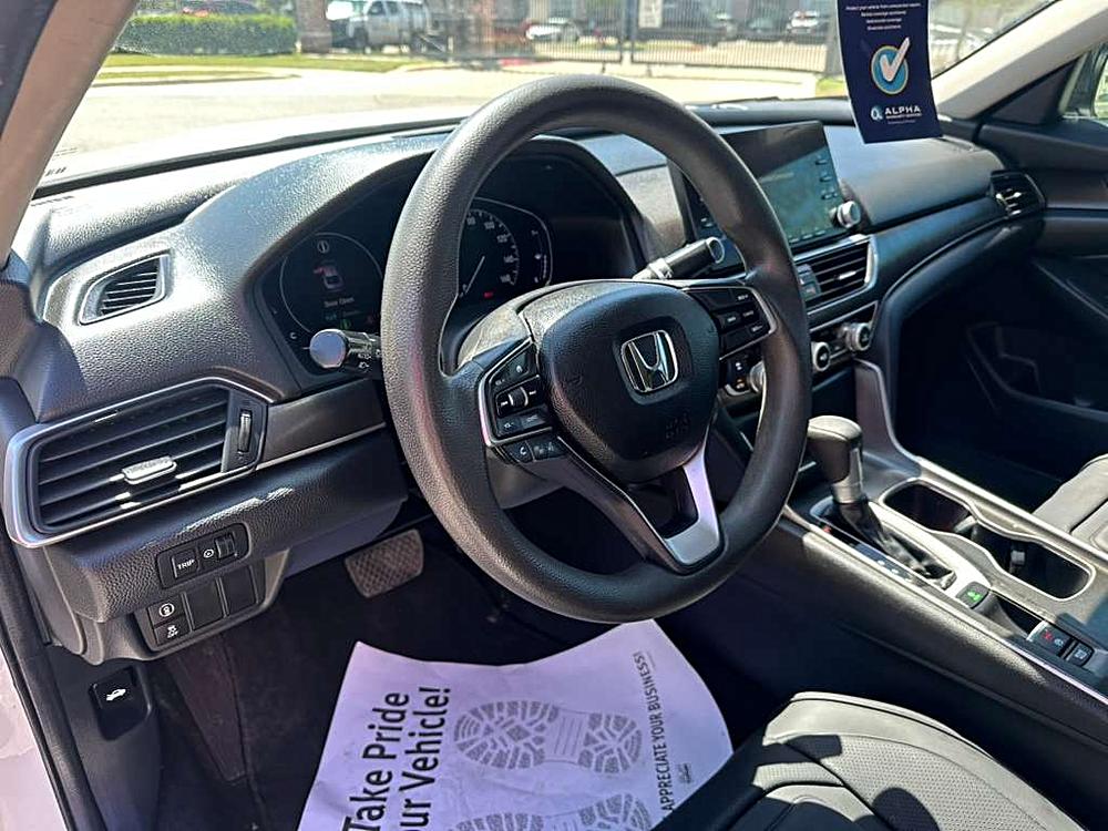 2018 Honda Accord LX - Photo 9