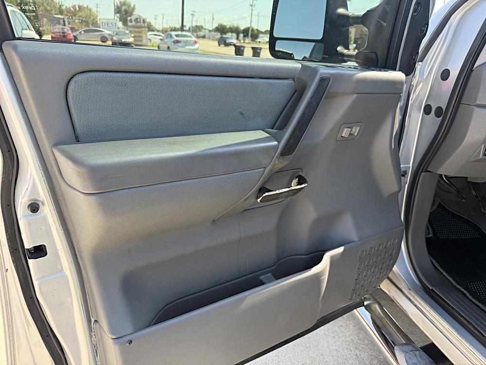 2018 Nissan Titan SV - Photo 34
