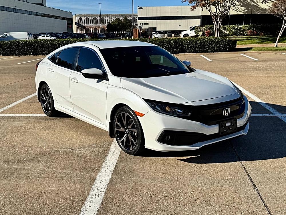 2021 Honda Civic Sport's photo