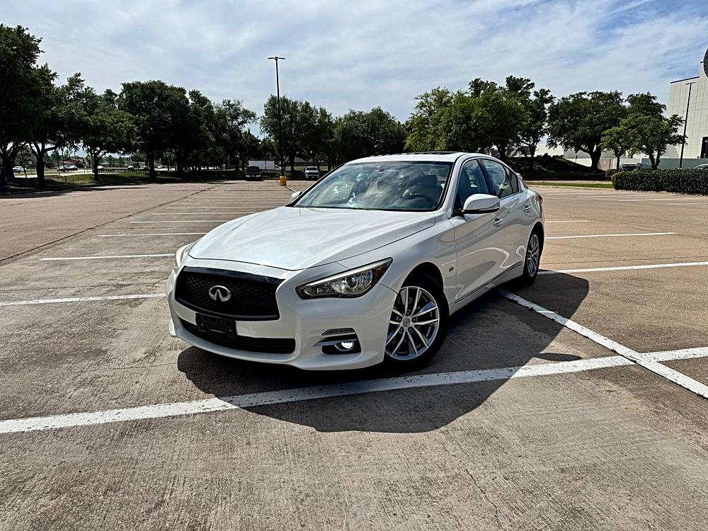 2017 INFINITI Q50 Premium