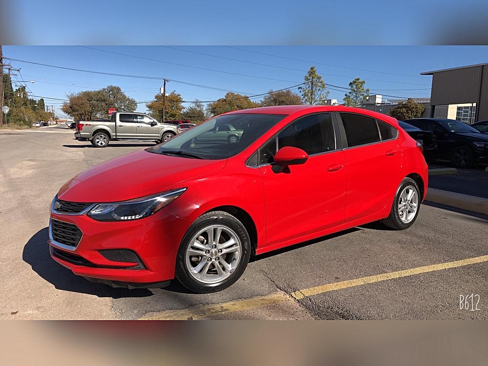 2017 chevrolet cruze 4dr hb auto lt