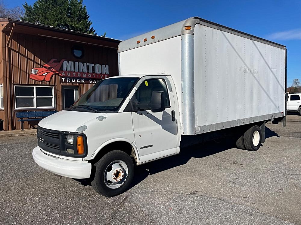 2001 Chevrolet Express Base