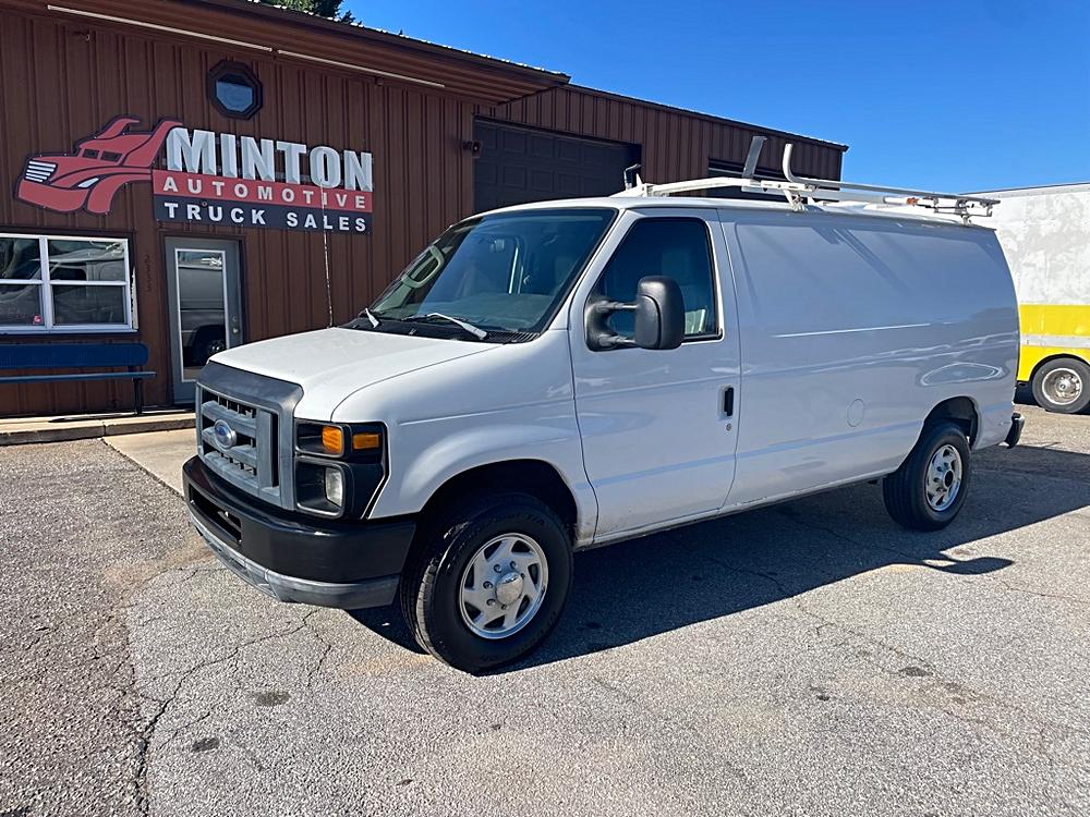 2013 Ford E-Series Econoline Van Commercial's photo