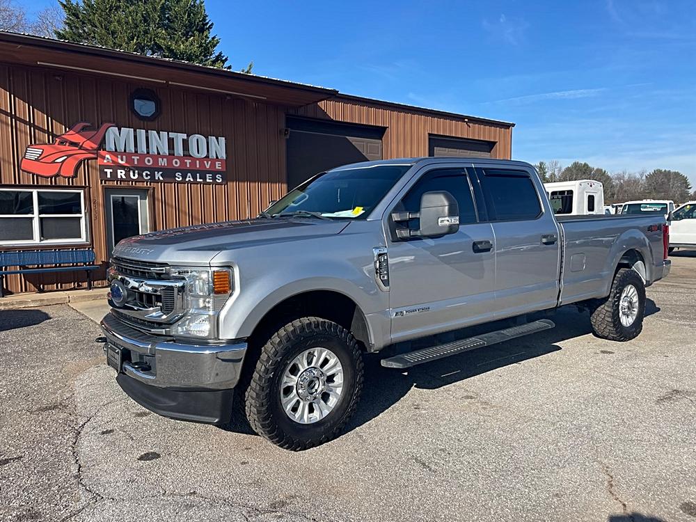 2022 Ford F-250 Super Duty XLT's photo