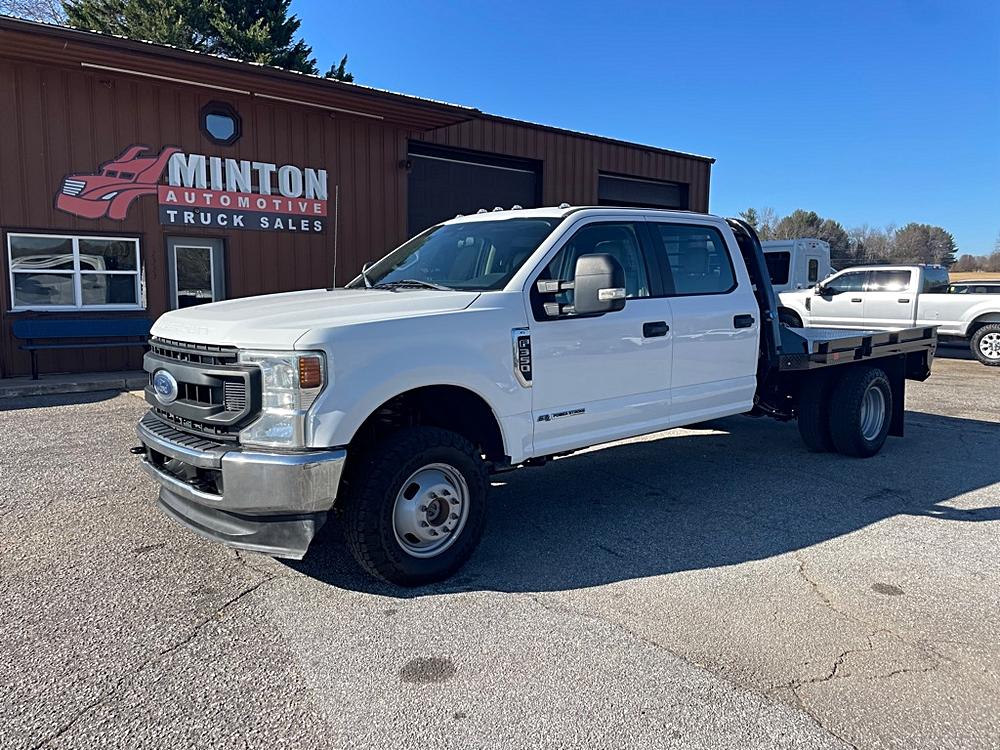 2022 Ford F-350 Super Duty Chassis Cab XL's photo
