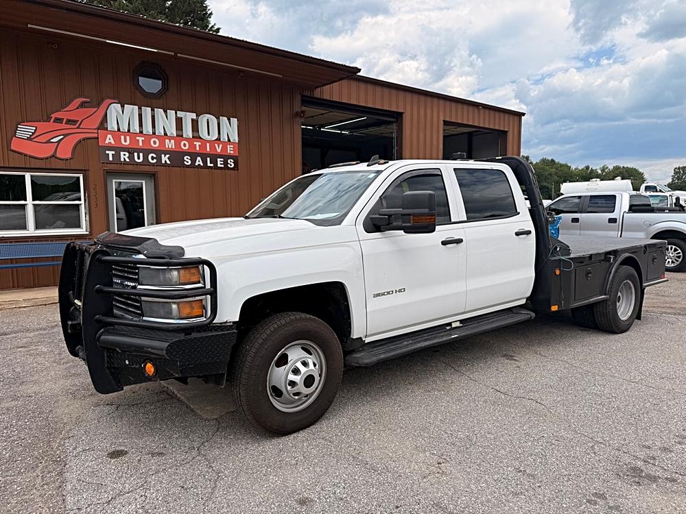 2015 Chevrolet Silverado HD WT 4WD Crew Cab SWB's photo