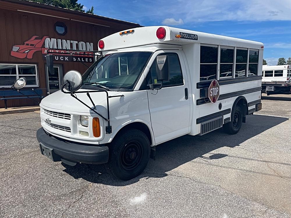 2002 Chevrolet Express BASE