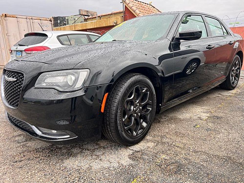 2019 Chrysler 300
