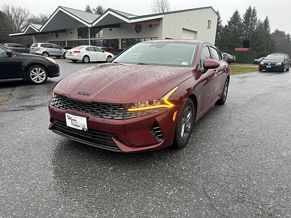 2021 Kia K5 LX's photo