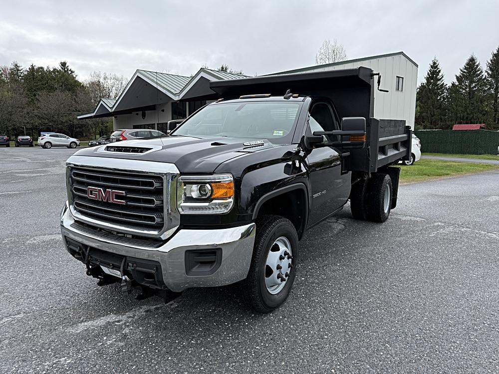2018 GMC Sierra 4WD Regular Cab Chassis LWB's photo