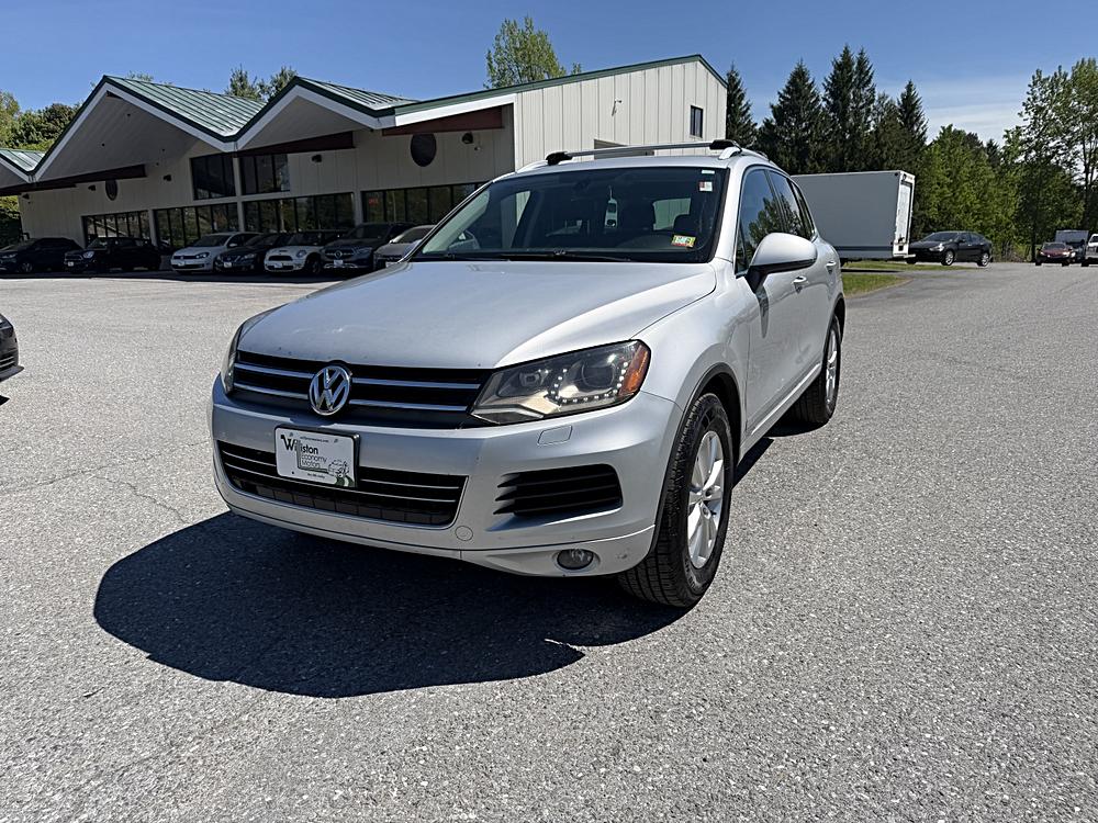 2013 Volkswagen Touareg Sport VR6 w/Navigation's photo