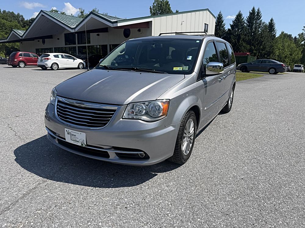 2016 Chrysler Town & Country