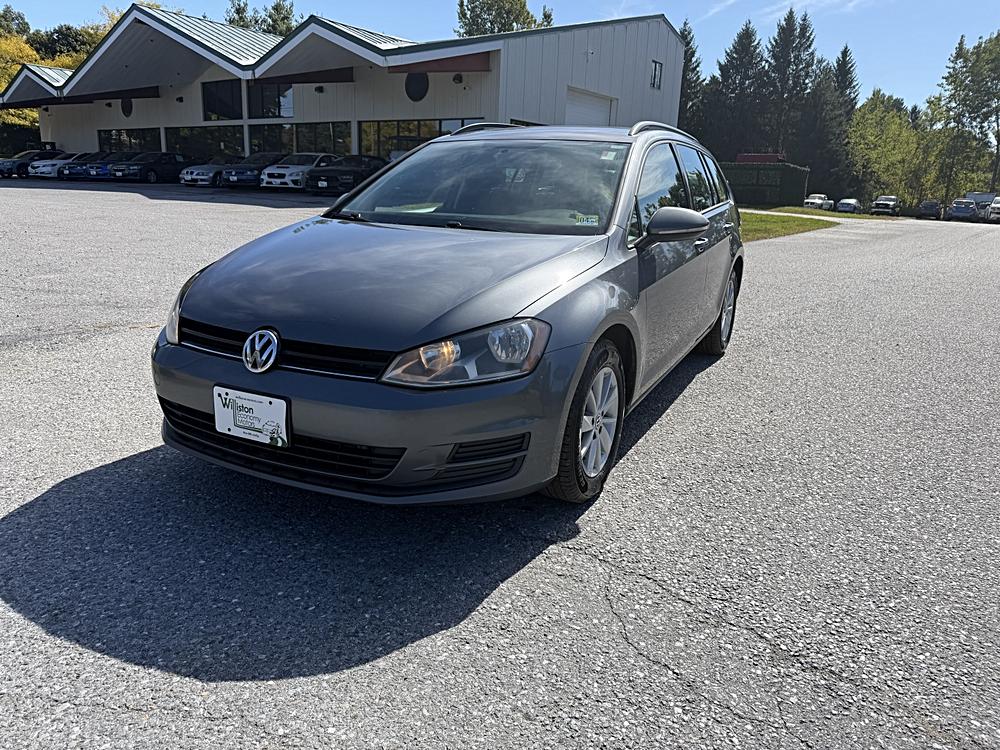 2017 Volkswagen Golf SportWagen S