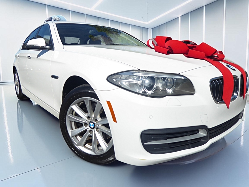 2014 BMW 5 Series 528i xDrive Sedan's photo