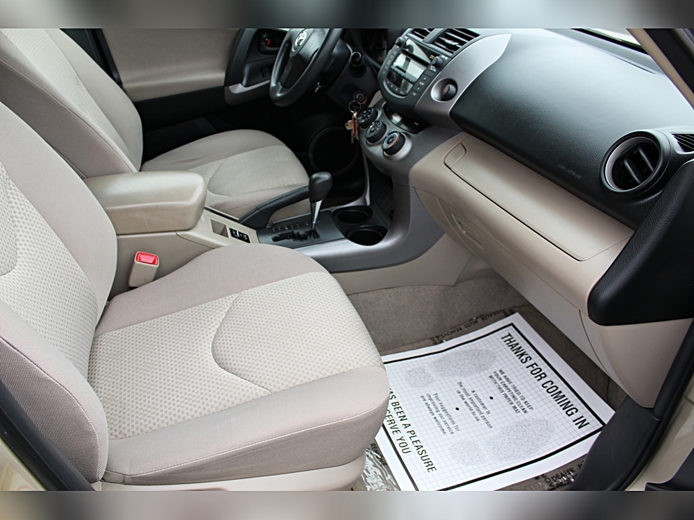 2013 Toyota RAV4 XLE - Photo 125
