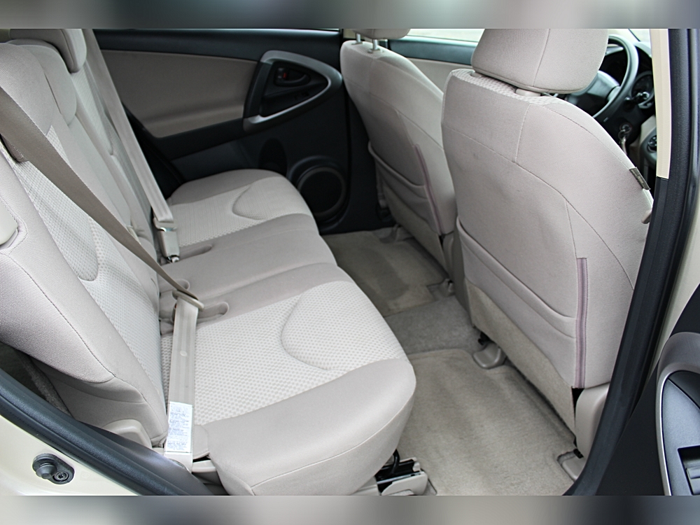 2013 Toyota RAV4 XLE - Photo 134