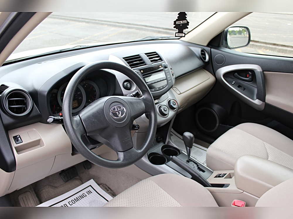 2013 Toyota RAV4 XLE - Photo 121