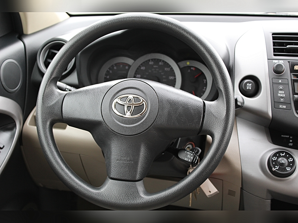 2013 Toyota RAV4 XLE - Photo 128
