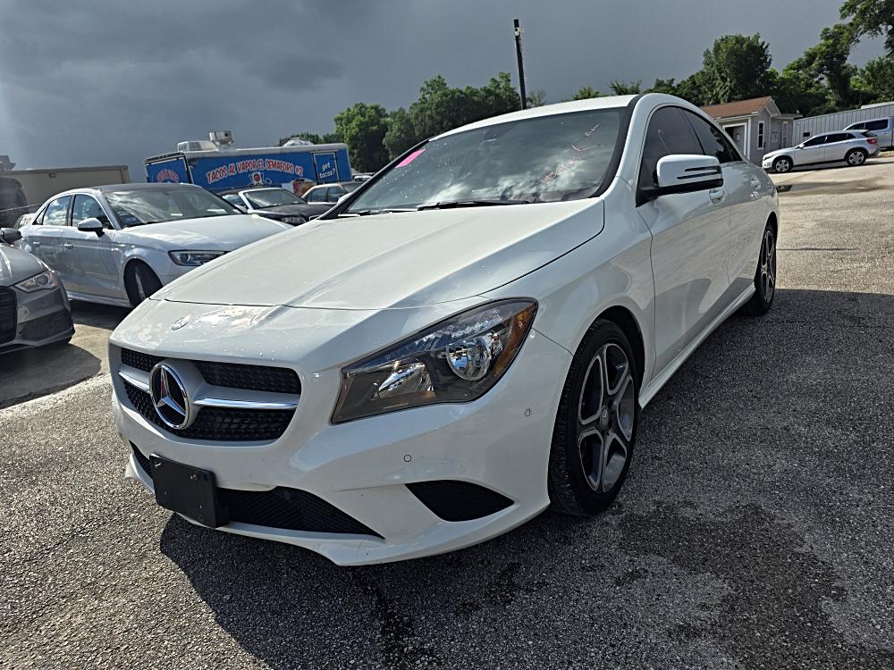 2014 Mercedes-Benz CLA CLA250's photo