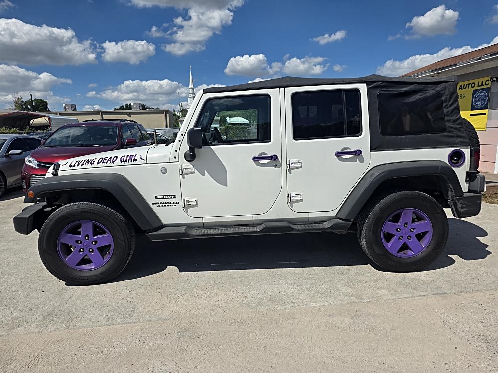 2011 Jeep Wrangler Unlimited Sport - Photo 22