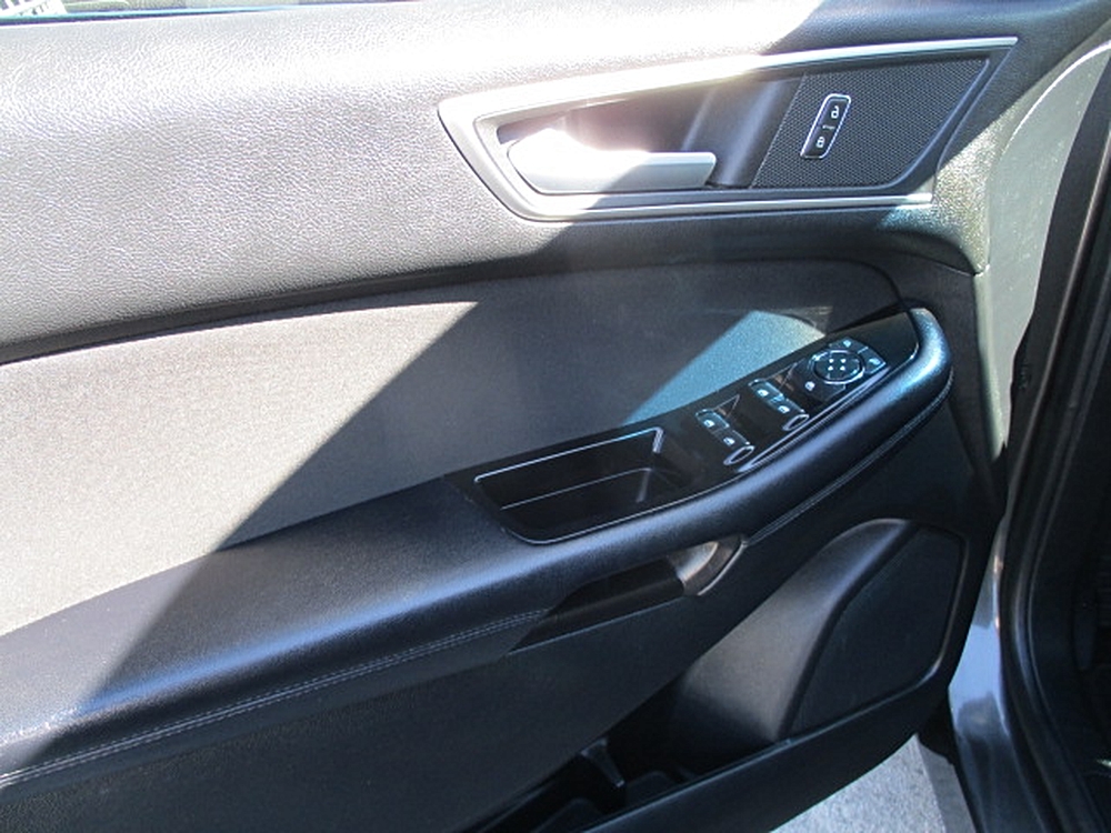 2018 Ford Edge SEL - Photo 12