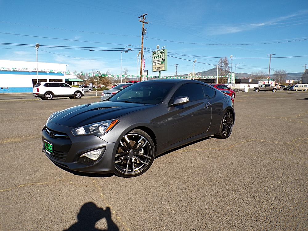 2016 Hyundai Genesis Coupe Base