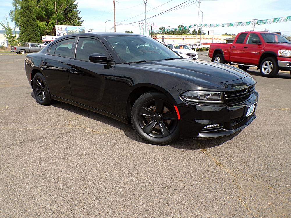 2016 DODGE CHARGER SXT