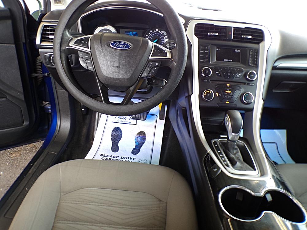2016 Ford Fusion S - Photo 11