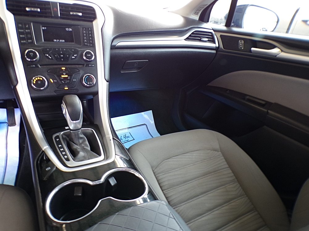 2016 Ford Fusion S - Photo 13