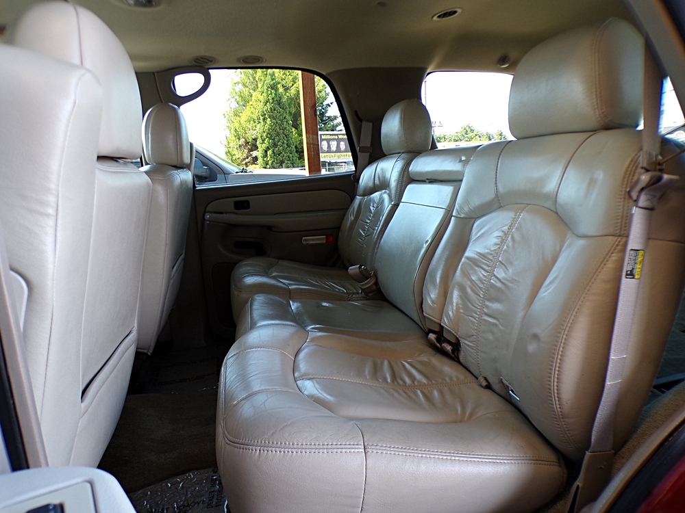 2002 Chevrolet Tahoe LS - Photo 8