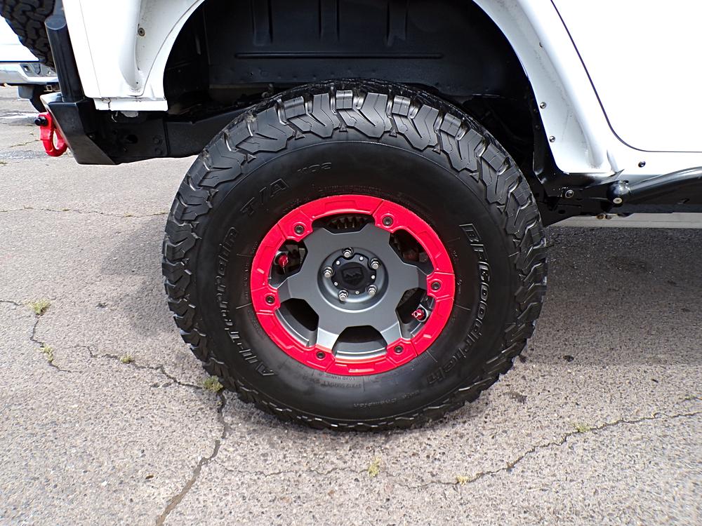 2015 Jeep Wrangler Unlimited Sahara - Photo 17