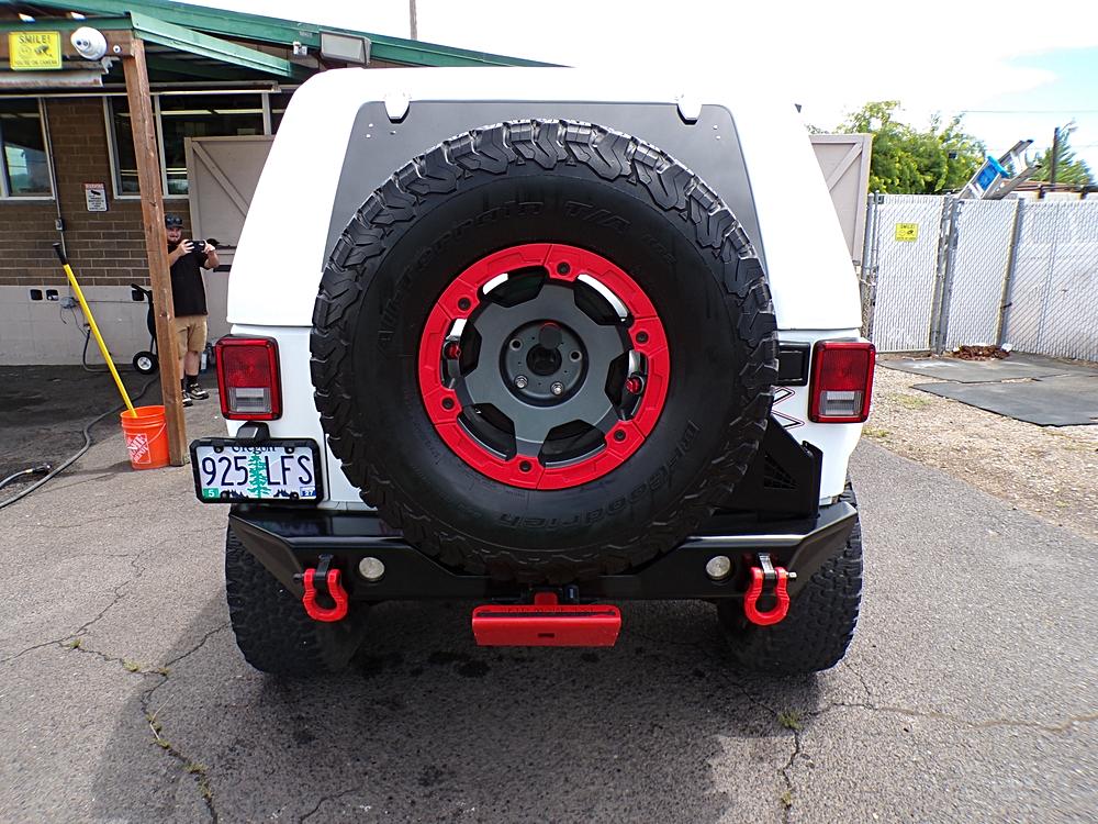 2015 Jeep Wrangler Unlimited Sahara - Photo 6