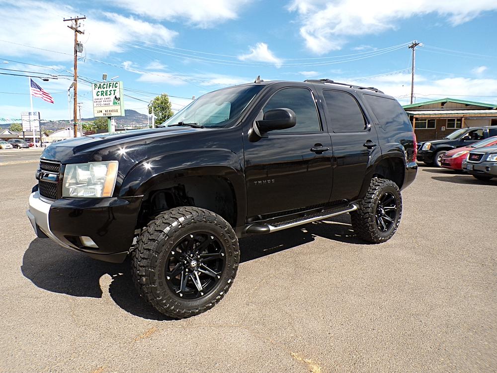 2010 CHEVROLET TAHOE 4WD LIFTED