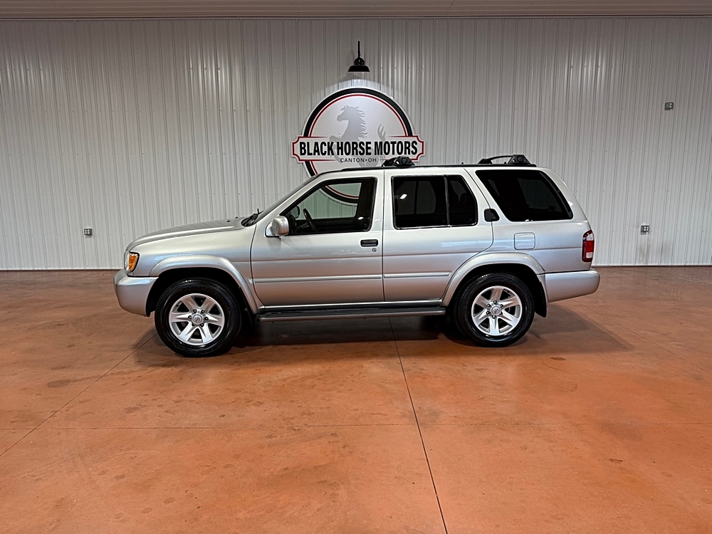 2002 Nissan Pathfinder LE