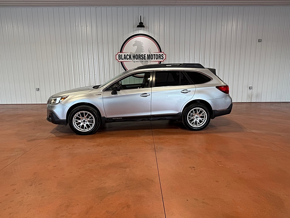 2019 Subaru Outback Base's photo