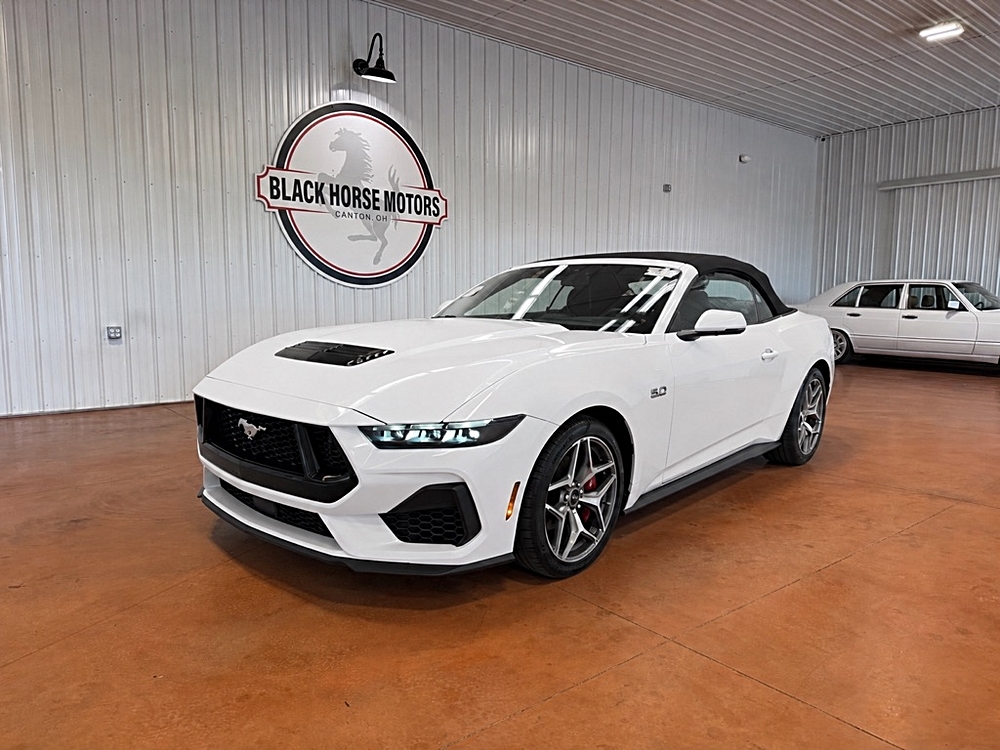 2026 Ford Mustang GT Premium Convertible's photo