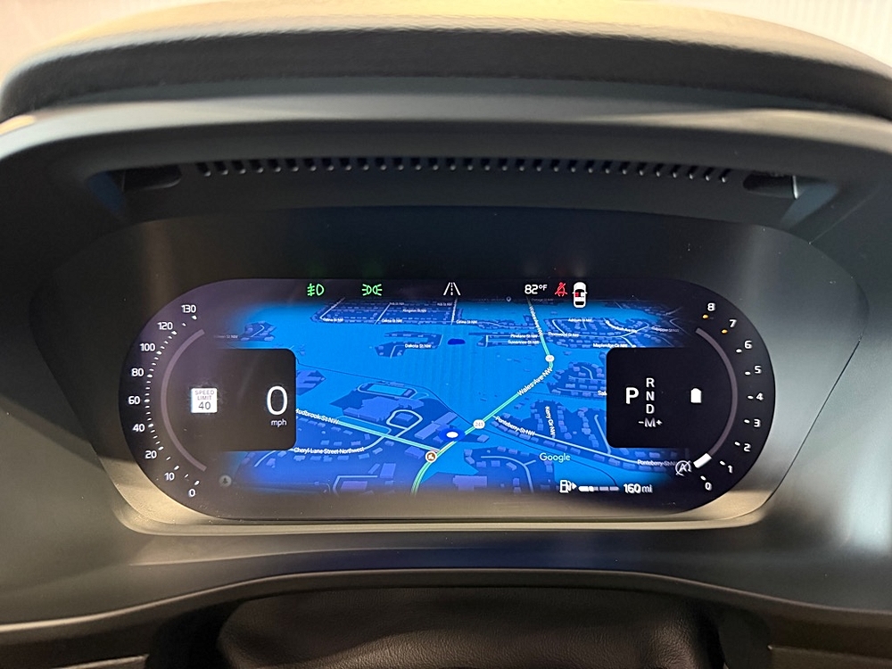 2023 Volvo XC40 Plus - Photo 31