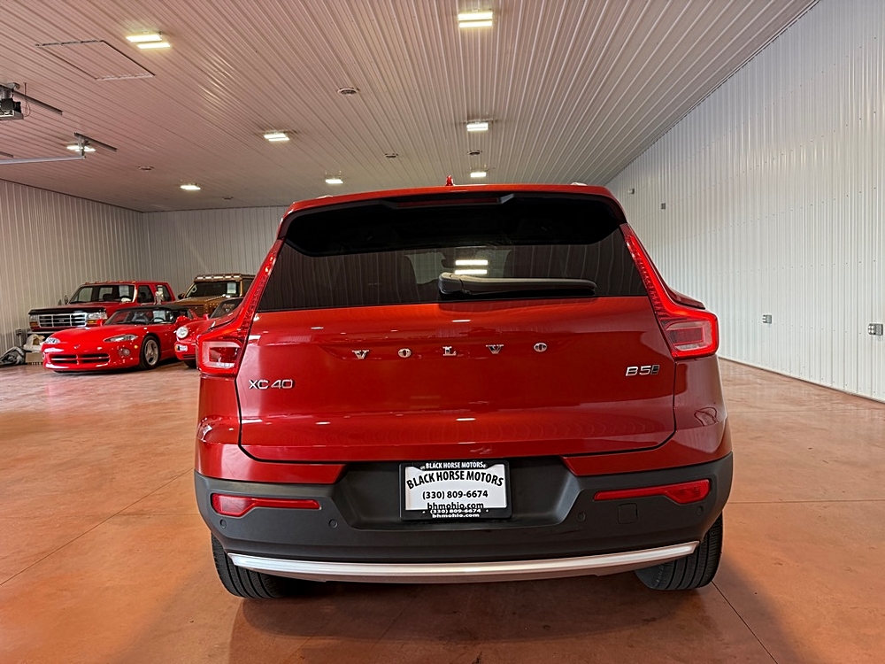2023 Volvo XC40 Plus - Photo 10