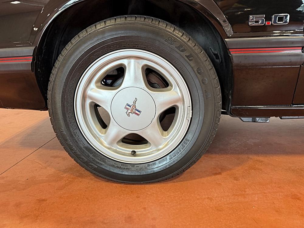 1983 Ford Mustang - Photo 16