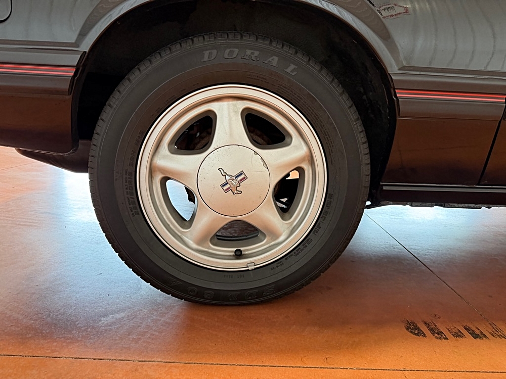 1983 Ford Mustang - Photo 18