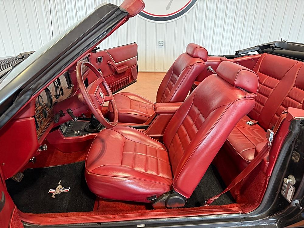 1983 Ford Mustang - Photo 21