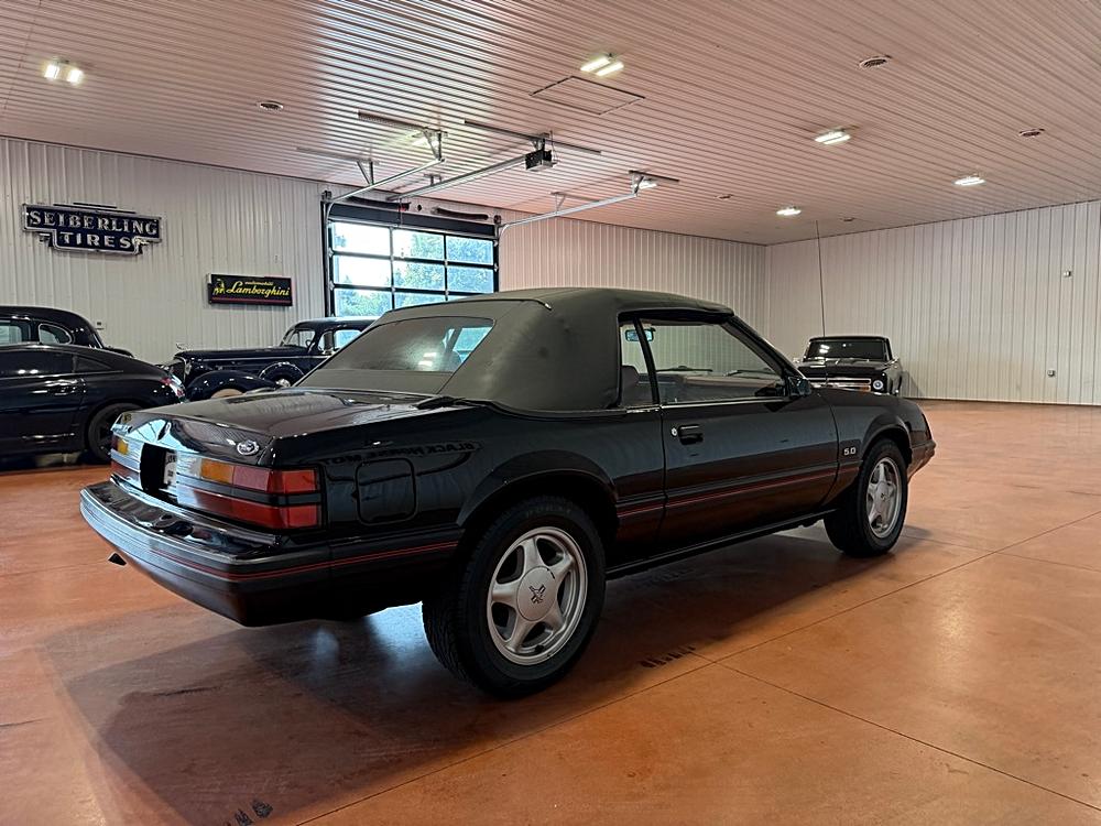 1983 Ford Mustang - Photo 10
