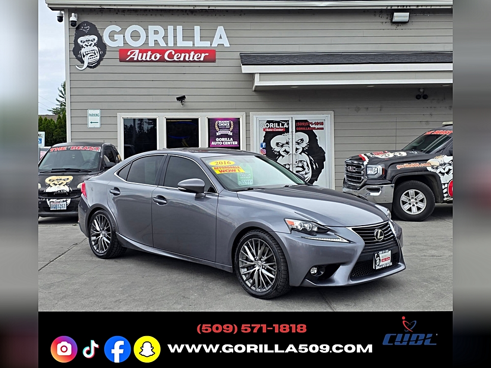 2016 Lexus IS 350 200t's photo