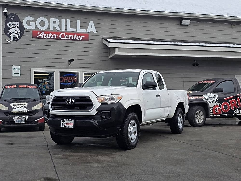 GORILLA AUTO CENTER 2017 Toyota Tacoma SR | Auto dealership in ...