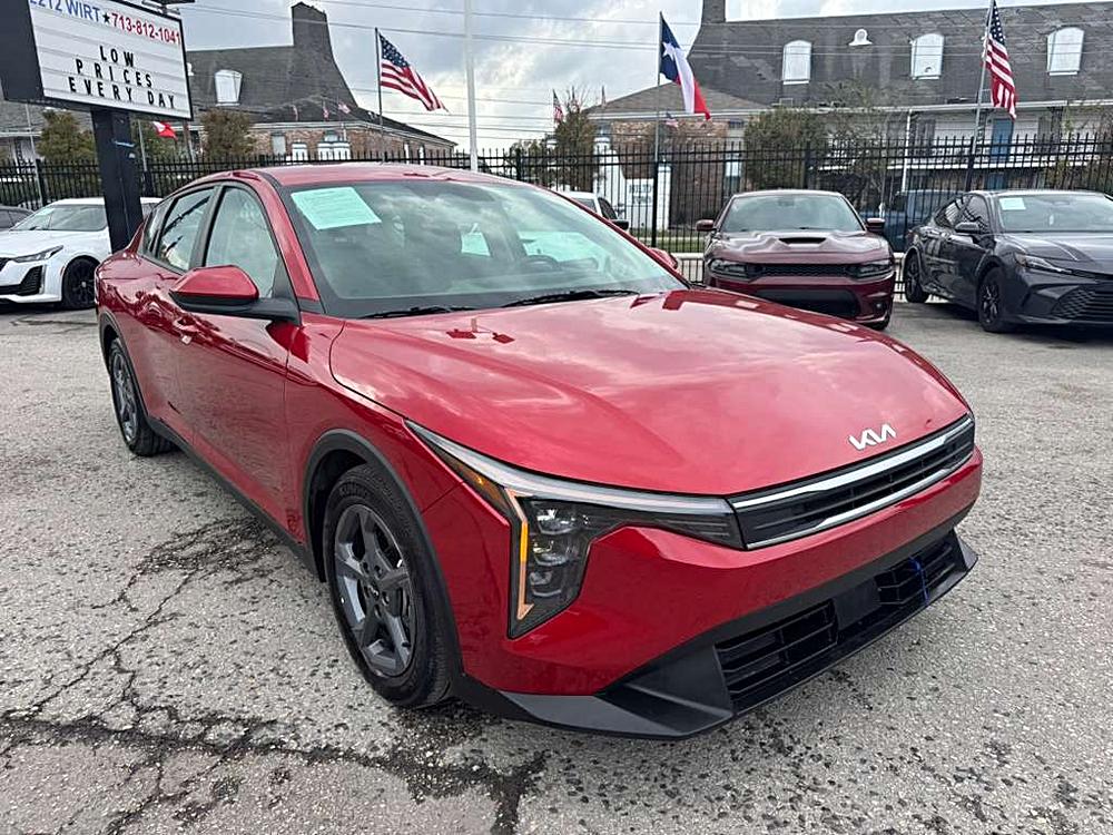 2025 Kia K4 LXS