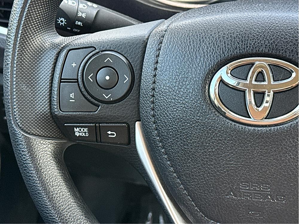 2015 Toyota Corolla LE - Photo 28